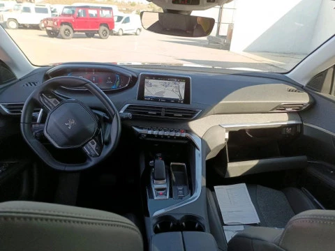 Peugeot 3008 Hybrid 225 e-EAT8 Allure