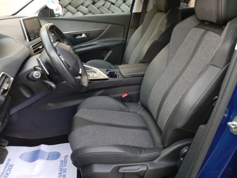 Peugeot 3008 Hybrid 225 e-EAT8 Allure