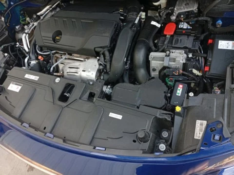 Peugeot 3008 Hybrid 225 e-EAT8 Allure