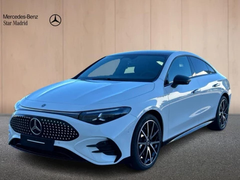 Mercedes-Benz CLA  250+ con tecnologia EQ