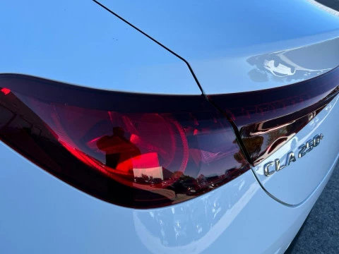 Mercedes-Benz CLA  250+ con tecnologia EQ