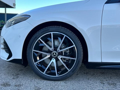 Mercedes-Benz CLA  250+ con tecnologia EQ