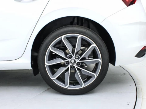 Skoda Scala SCALA PLUS 1,0 TSI 85 KW (115 CV) MANUAL 6 VEL.