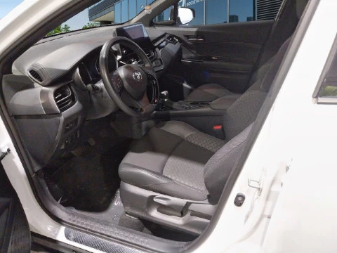 Toyota C-HR 2.0 180H Advance