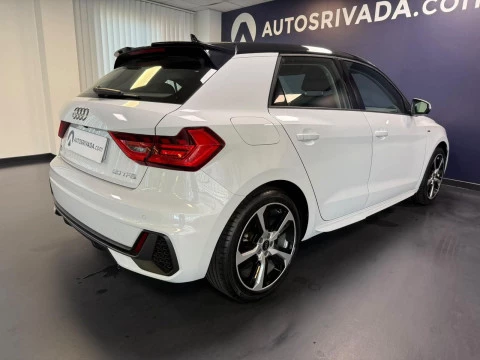 Audi A1 Sportback Adrenalin 30 TFSI 81kW S tron