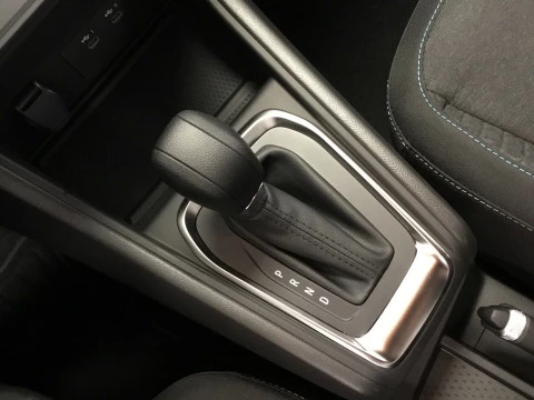 Renault Captur  TCe Mild hybrid Evolution EDC 117kW