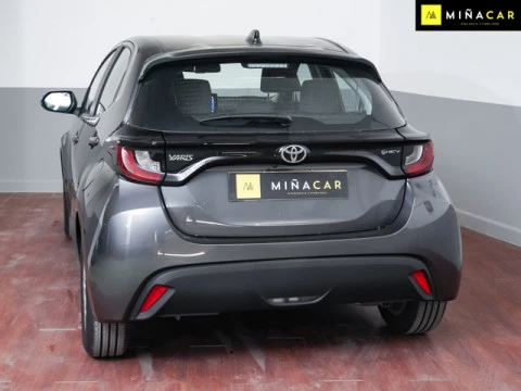 Toyota Yaris 120H Business Plus 85 kW (116 CV)
