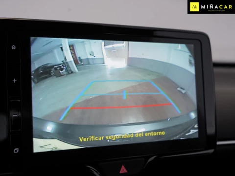 Toyota Yaris 120H Business Plus 85 kW (116 CV)