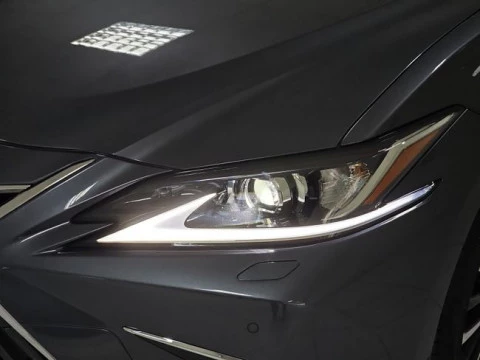 Lexus ES 2.5 300h Premium