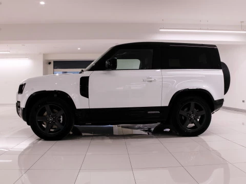 Land Rover Defender 3.0D I6 250 X-Dynamic SE 90 AT 4WD MHEV