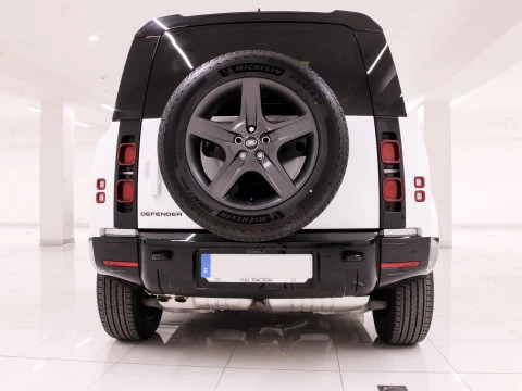 Land Rover Defender 3.0D I6 250 X-Dynamic SE 90 AT 4WD MHEV