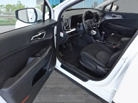 Kia Sportage 1.6 CRDi MHEV 100kW (136CV) Business 4x4