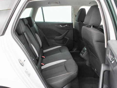 Skoda Kamiq 1.0 TSI 85KW SELECTION DSG 115 5P