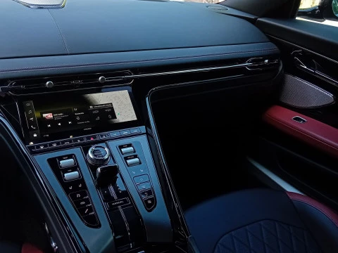 Aston Martin DB12 4.0 V8 Auto