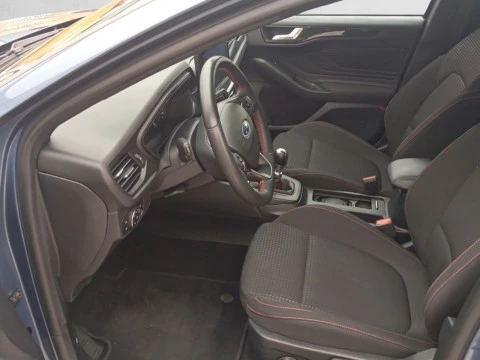 Ford Focus 1.0 Ecoboost MHEV 92kW ST-Line