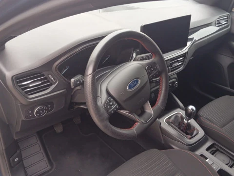 Ford Focus 1.0 Ecoboost MHEV 92kW ST-Line