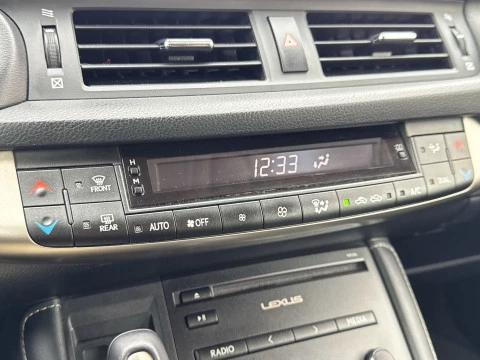 Lexus CT 200h Executive 100 kW (136 CV)