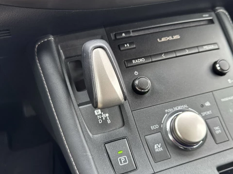 Lexus CT 200h Executive 100 kW (136 CV)