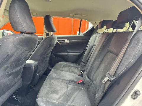 Lexus CT 200h Executive 100 kW (136 CV)