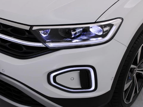 Volkswagen T-Roc DARK LINE 2.0 TDI 4MOTION 110 KW (150 CV) AUTOMáTICO DSG 7 VEL.
