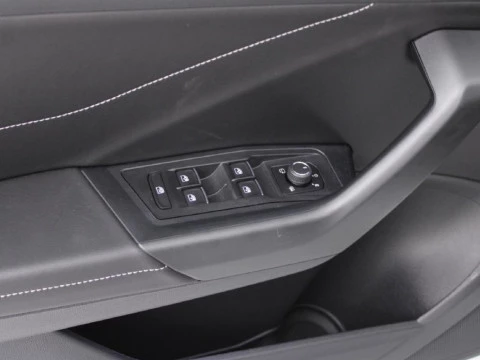 Volkswagen T-Roc DARK LINE 2.0 TDI 4MOTION 110 KW (150 CV) AUTOMáTICO DSG 7 VEL.