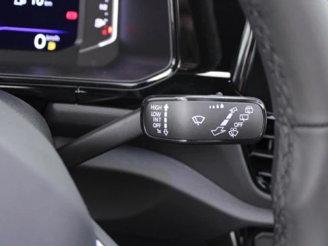 Volkswagen T-Roc DARK LINE 2.0 TDI 4MOTION 110 KW (150 CV) AUTOMáTICO DSG 7 VEL.