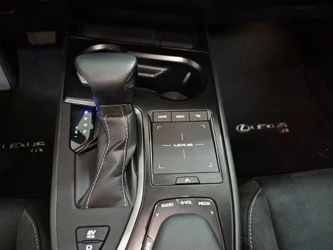 Lexus UX 2.0 250h Business