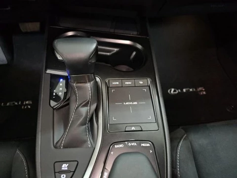 Lexus UX 2.0 250h Business
