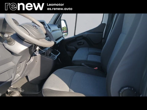 Nissan Interstar  Furgon 2.0dCi L2H2 3.5T FWD Acenta 96kW
