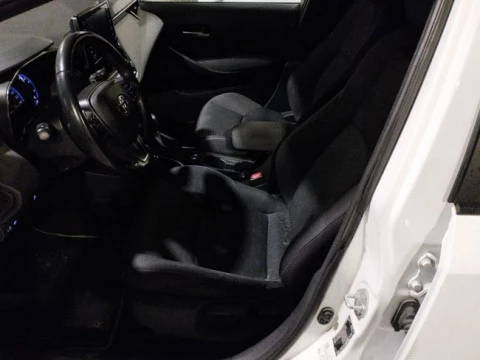 Toyota Corolla 1.8 125H ACTIVE TECH E-CVT