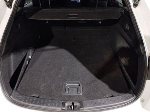 Toyota Corolla 1.8 125H ACTIVE TECH E-CVT