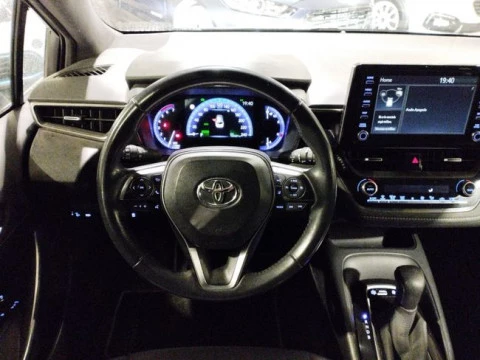 Toyota Corolla 1.8 125H ACTIVE TECH E-CVT