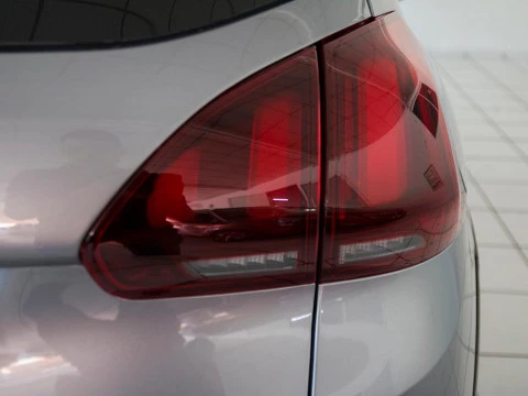 Peugeot 2008 SIG BH 100 MAN