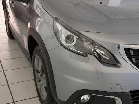 Peugeot 2008 SIG BH 100 MAN