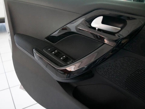 Peugeot 2008 SIG BH 100 MAN