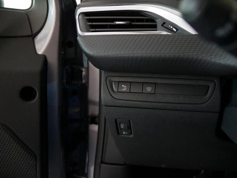 Peugeot 2008 SIG BH 100 MAN