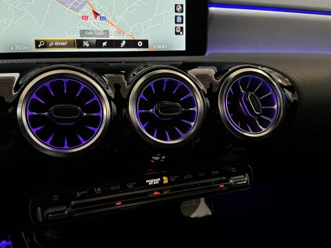 Mercedes-Benz CLA CLA 200