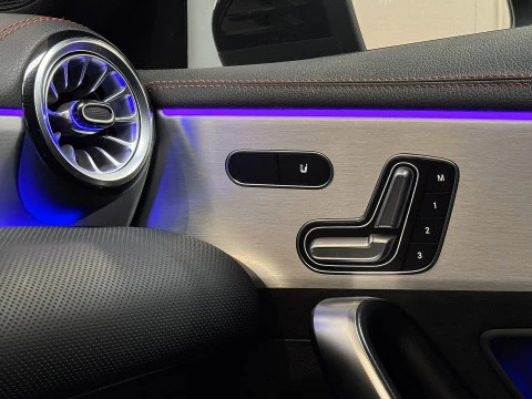 Mercedes-Benz CLA CLA 200