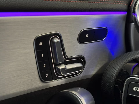 Mercedes-Benz CLA CLA 200