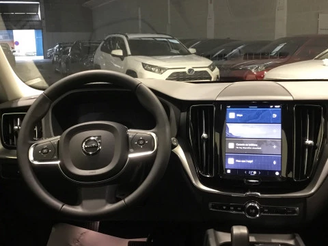 Volvo XC60 Core, B4 Semihíbrido, Diésel