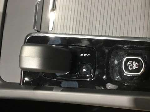 Volvo XC60 Core, B4 Semihíbrido, Diésel