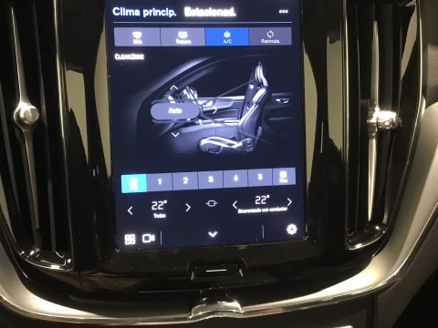 Volvo XC60 Core, B4 Semihíbrido, Diésel