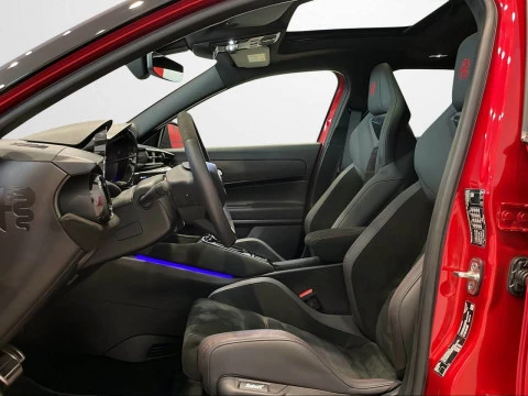 Alfa Romeo Junior Elettrica Speciale 115kW (156CV)