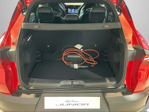 Alfa Romeo Junior Elettrica Speciale 115kW (156CV)