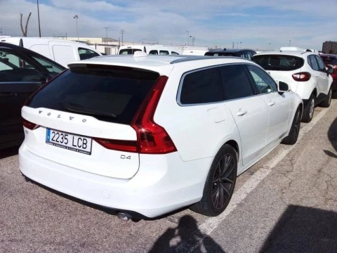 Volvo V90 2.0 D4 Business Plus Auto