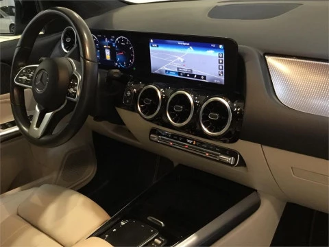 Mercedes-Benz GLA 180