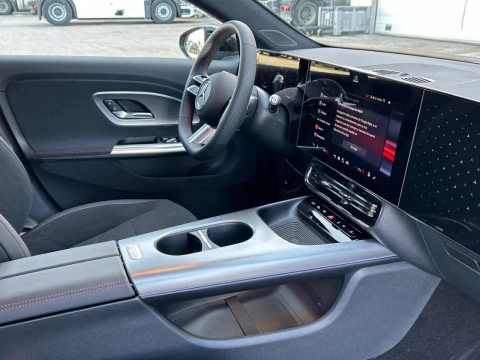 Mercedes-Benz CLA  250+ SB con tecnologia EQ