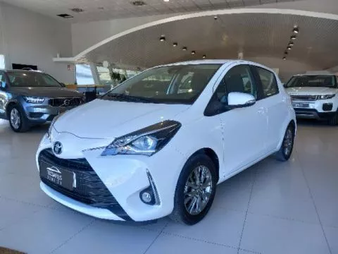 Toyota Yaris YARIS 1.0 ACTIVE 70CV Toyota Yaris YARIS 1.0 ACTIVE 70CV