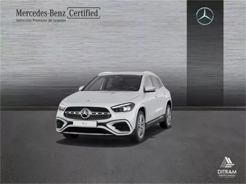 Mercedes-Benz Clase GLA 200 D 4MATIC Mercedes-Benz Clase GLA 200 D 4MATIC