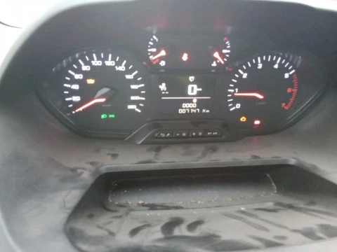 Peugeot Partner Premium Standard 600kg BlueHDi 73kW